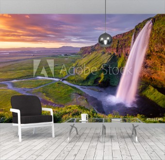 Picture of Seljalandsfoss