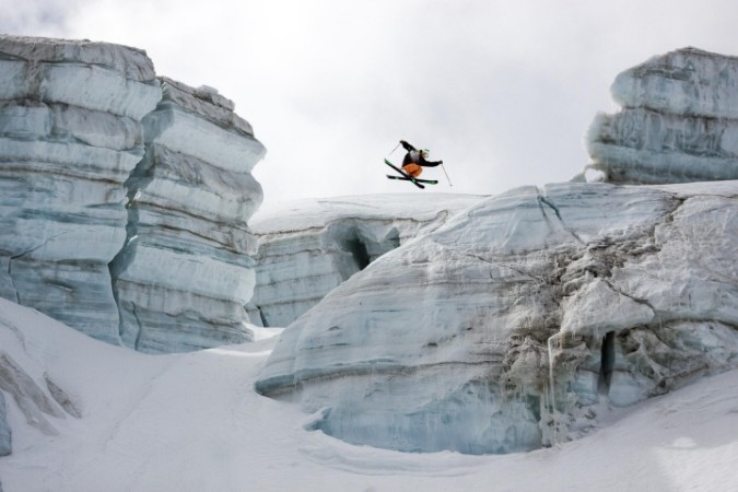 Candide Thovex out of nowhere into nowhere photowallpaper Scandiwall