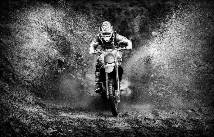 Motorcross action photowallpaper Scandiwall