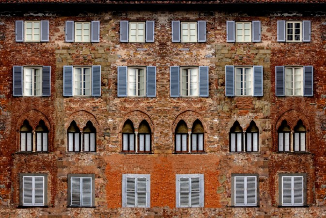 Image de Old house facade