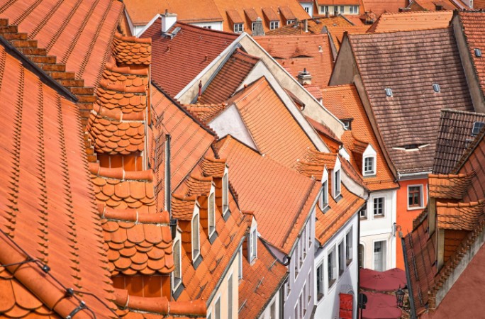 Image de The color of these roofs...