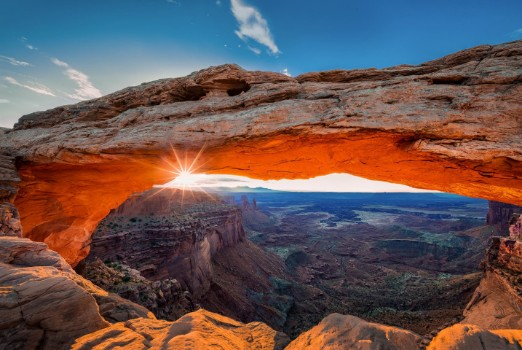 Bild på Sunrise at Mesa Arch