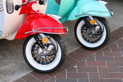 Bild på Red and Blue Scooter Wheels
