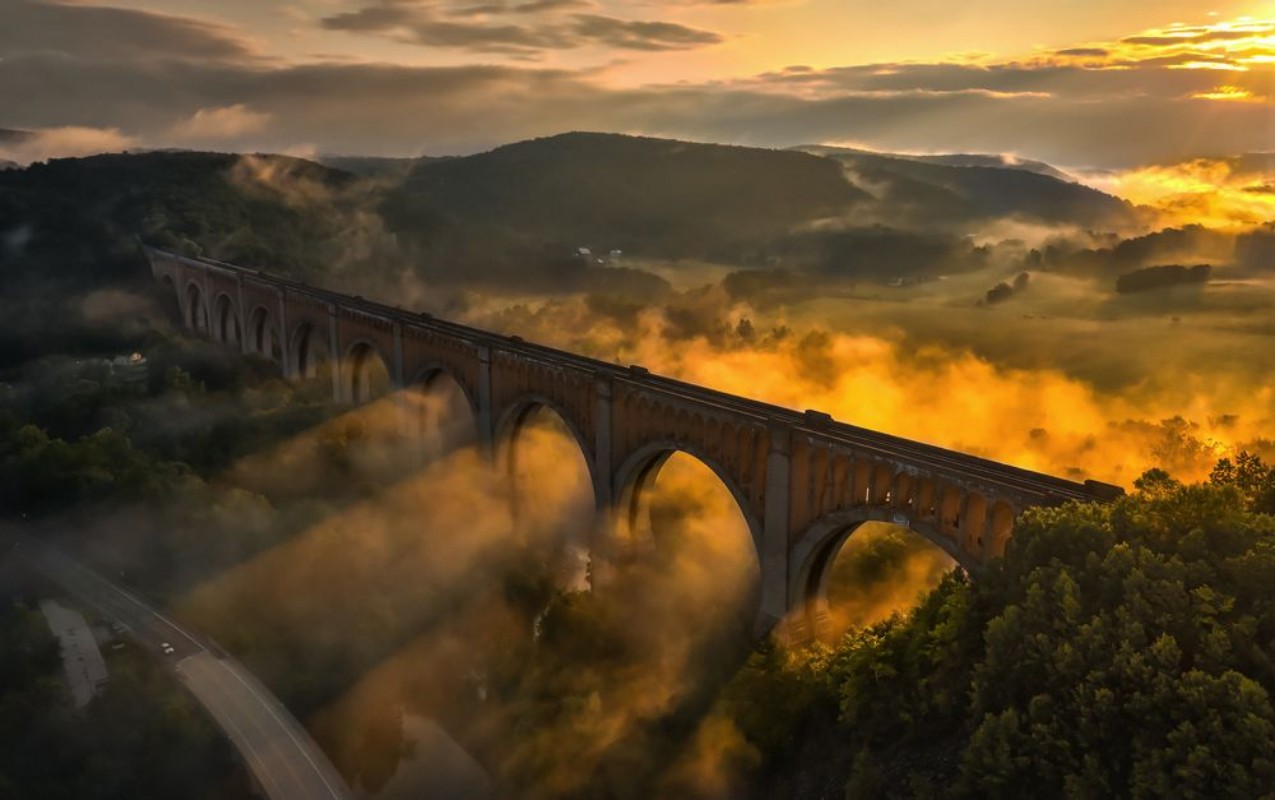 Afbeeldingen van Viaduct Sunrise
