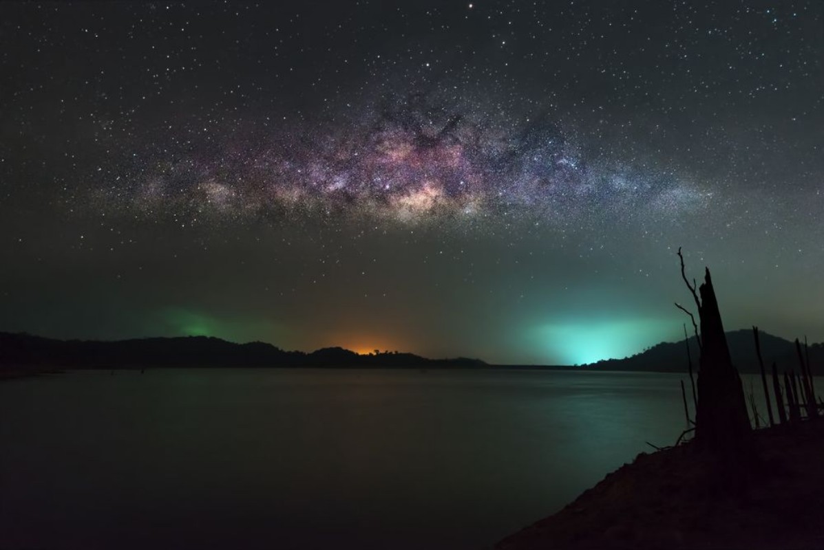 Afbeeldingen van Milky Way over Lake