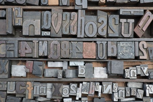 Bild på Printing Block Letters and Numbers
