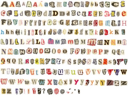 Bild på Tidningsbokstäver alfabet
