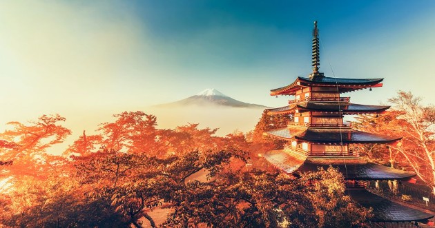 Bild på Mt. Fuji and Chureito Pagoda