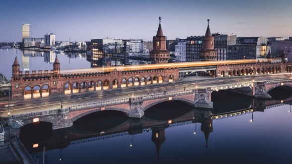 Picture of Berlin's Oberbaum Bridge