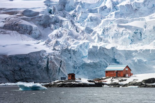 Bild på Antarctic Landscapes