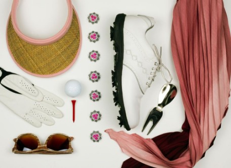 Picture of Flat lay pink golf groupage