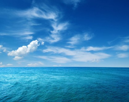 Bild på Blue sea water