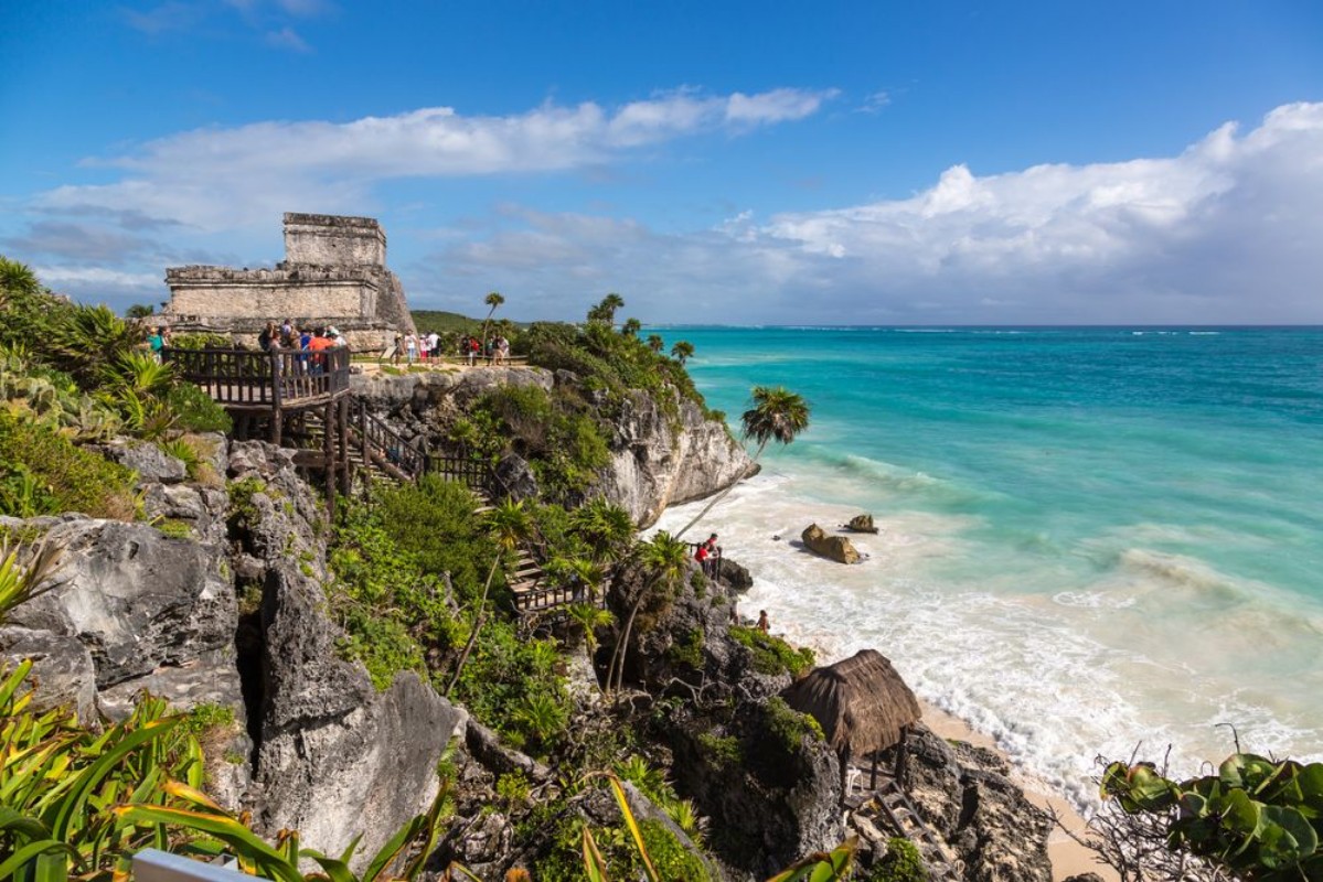 Bild på Beautiful scenario in Tulum Ruins in Mexico Cancun area