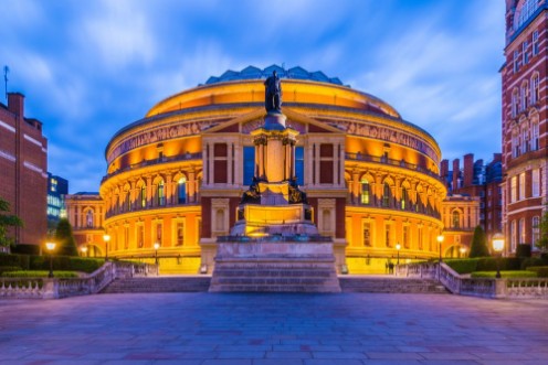 Afbeeldingen van Illuminated Royal Albert Hall London England UK at night