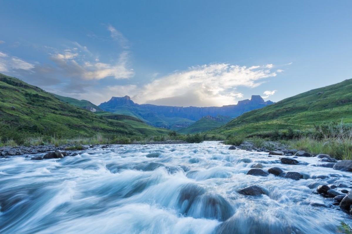Picture of Tugela River flow fast