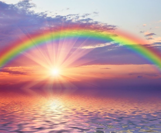 Image de Marine sunset with a rainbow
