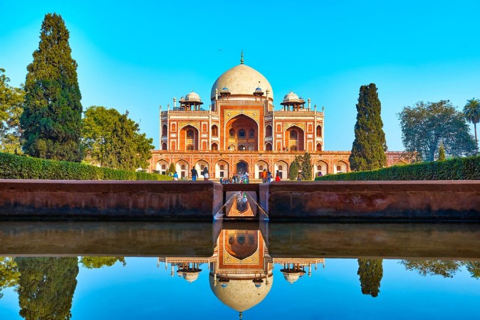 Image de DELHIINDIA-DECEMBER 142015 Humayuns Tomb Mausoleum in the garden of the Char Bagh