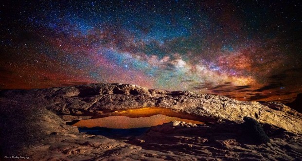 Bild på Milky Way at Mesa Arch