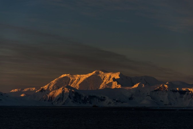 Picture of Antarctic landscape