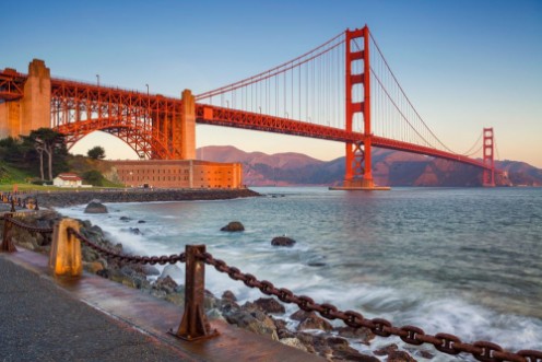 Afbeeldingen van San Francisco Image of Golden Gate Bridge in San Francisco California during sunrise