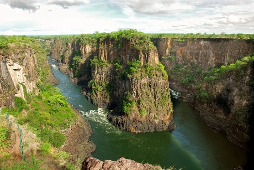 Bild på Victoria Falls in Zimbabwe on the Zambezi River
