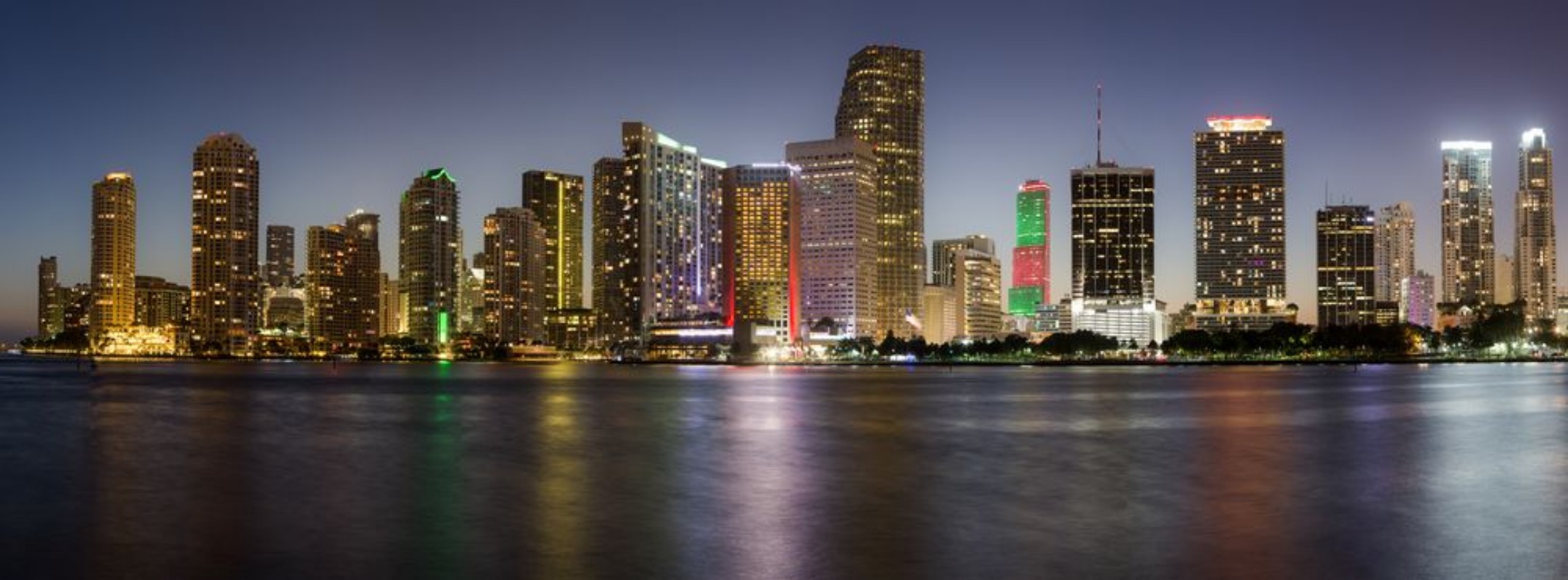 Bild på Miami Florida USA downtown skyline