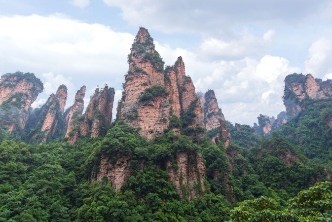 Bild på Zhangjiajie National forest park at Wulingyuan Hunan China