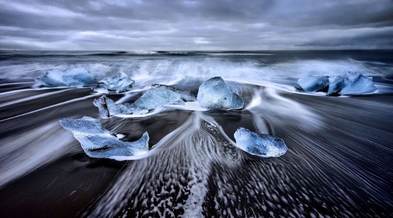 Picture of Blue Diamonds - ICELAND