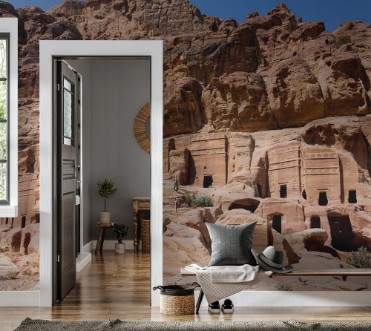 Image de Group of caves and tombs in Petra Jordan