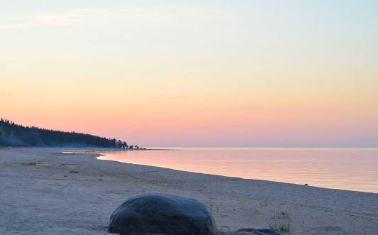 Afbeeldingen van Ladoga lake at sunset