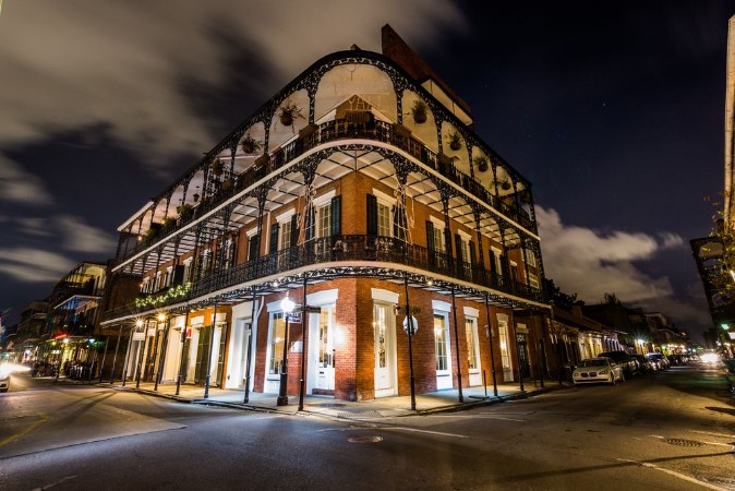 Image de Downtown French Quarters New Orleans Louisiana at Night