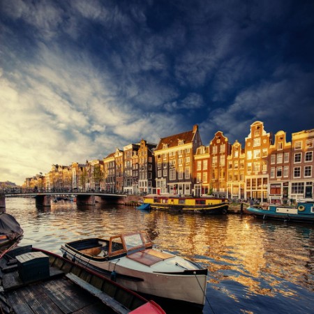 Afbeeldingen van Amsterdam canal on the west