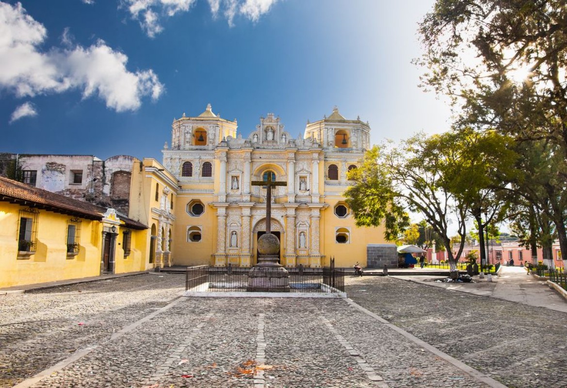 Afbeeldingen van La Merced church in central of Antigua Guatemala