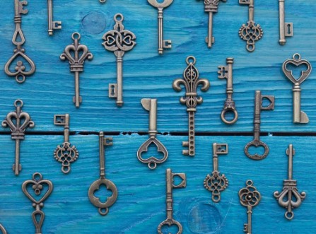 Picture of Different vintage keys