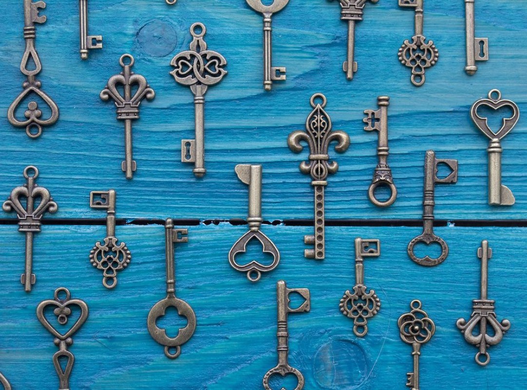 Afbeeldingen van Different vintage keys