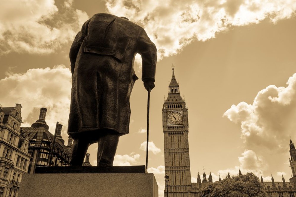 Afbeeldingen van Big Ben and Winston Churchills statue at sunset London
