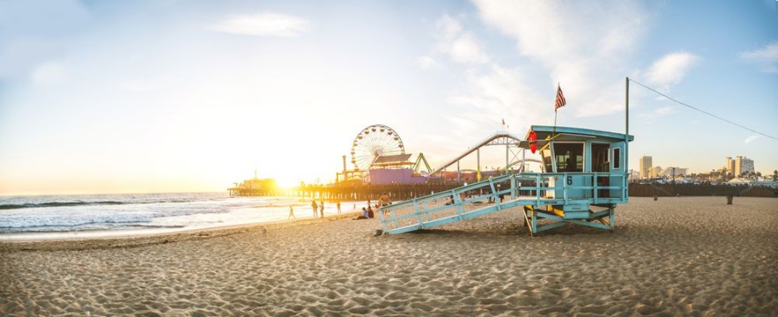 Santa Monica pier at sunset photowallpaper Scandiwall