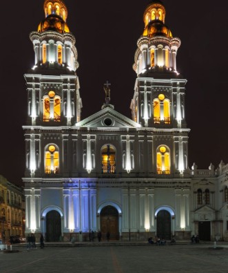 Bild på Santo Domingo is lit up at night until roughly 10PM