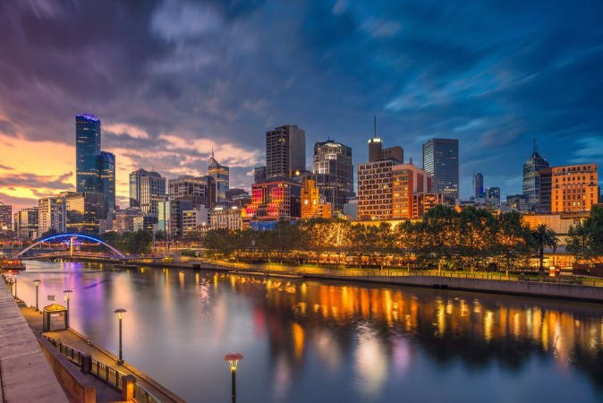 City of Melbourne Cityscape image of Melbourne Australia during dramatic sunset photowallpaper Scandiwall