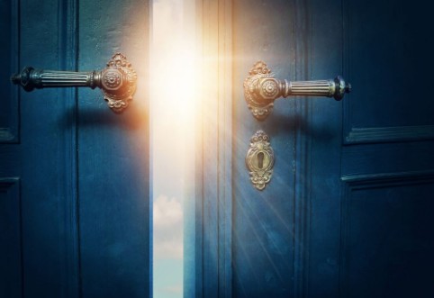 Image de Open blue door