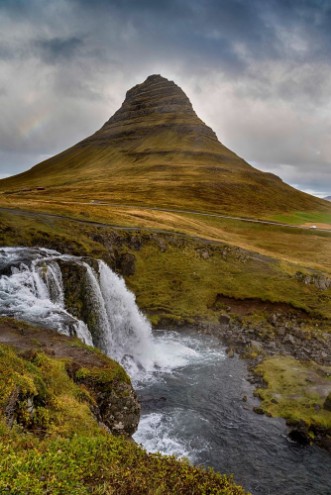 Afbeeldingen van Kirkjufellsfoss waterfall in Iceland