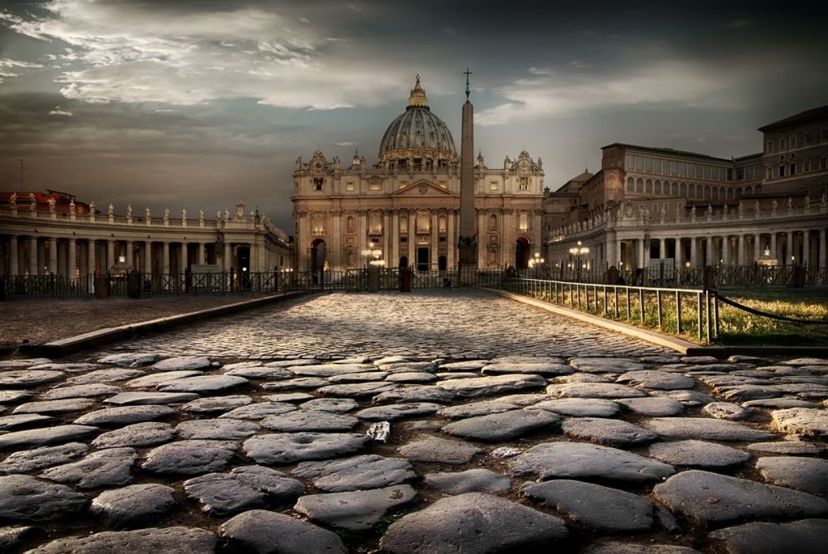 Picture of Vatican at twilight