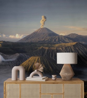 Afbeeldingen van Mount Bromo volcano after eruption Java Indonesia