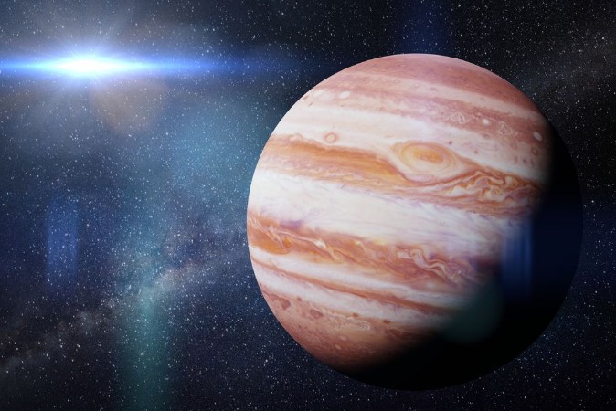 Afbeeldingen van Planet Jupiter in front of the Milky Way galaxy and the Sun