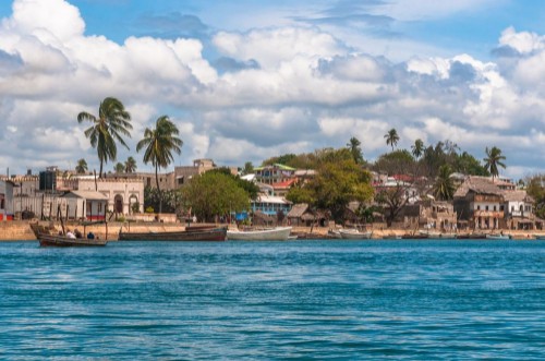 Afbeeldingen van Lamu old town waterfront Kenya UNESCO World Heritage site