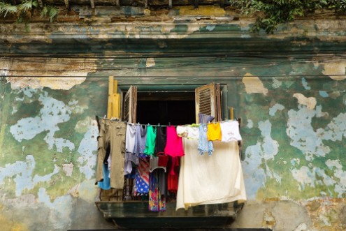Afbeeldingen van Havana balcony for drying washed clothes