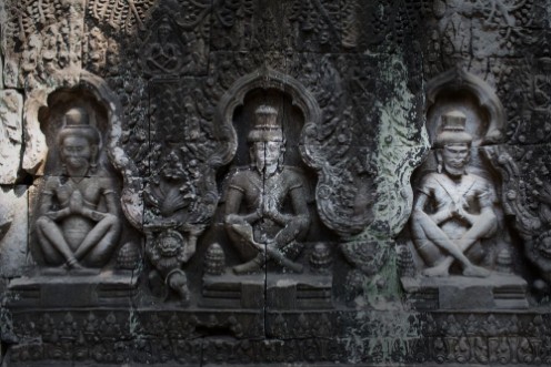 Afbeeldingen van Statue in the abandoned temple of Angkor Wat Cambodia