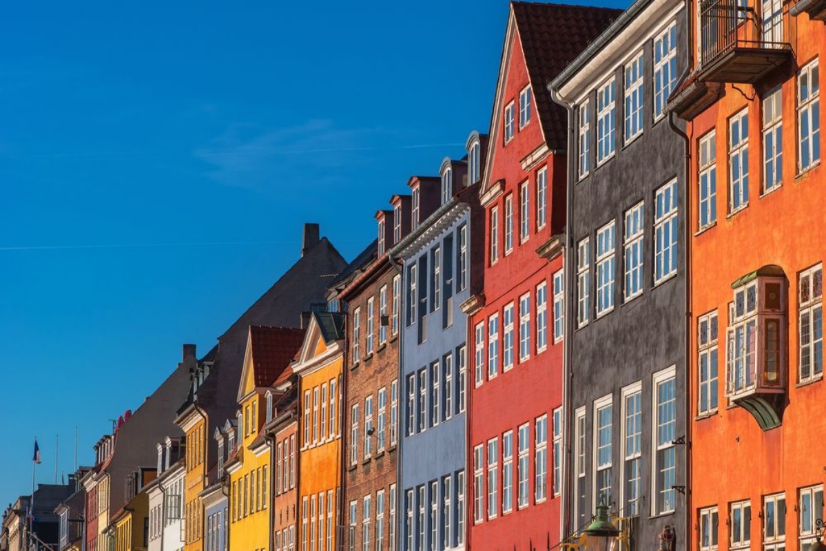 Bild på Colorful facades of Copenhagen Nyhavn district
