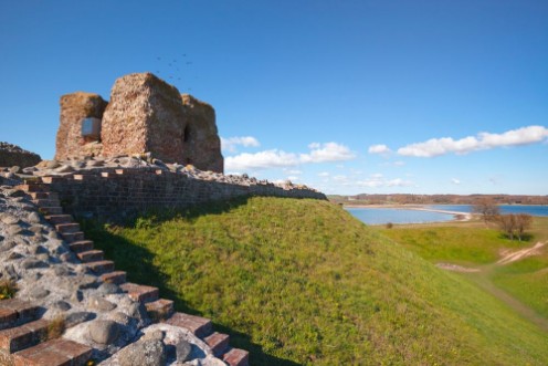 Afbeeldingen van Kal Castle ruins at Mols Bjerge National Park Denmark