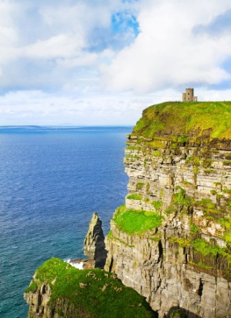 Image de Cliffs of Moher and OBriens tower west coast of Ireland County Clare at wild atlantic ocean